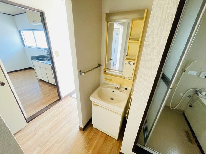 物件内観写真15　(洗面)