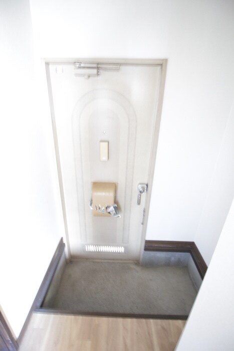 物件内観写真17　(玄関)
