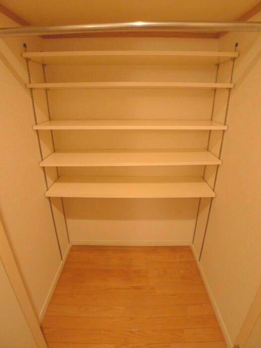 物件内観写真13　(収納)