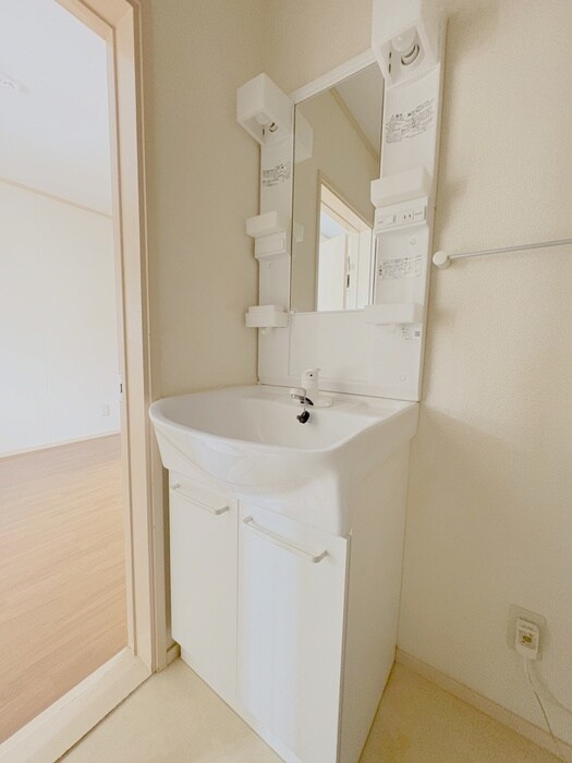 物件内観写真12　(洗面)