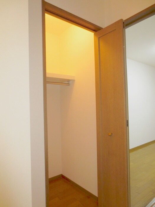 物件内観写真11　(収納)