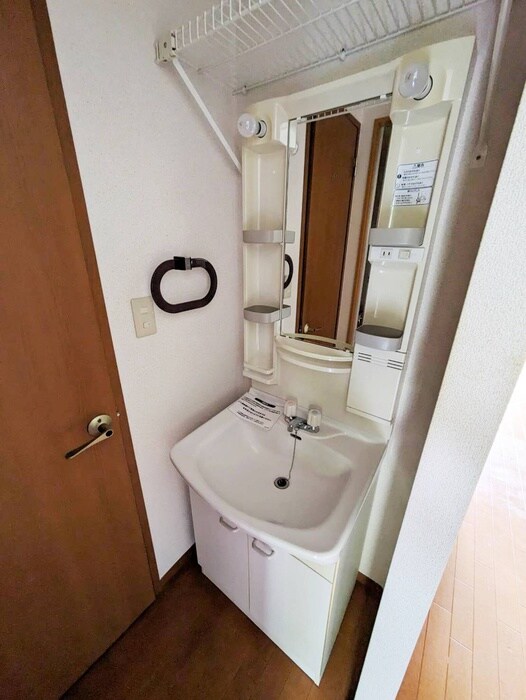 物件内観写真12　(洗面)