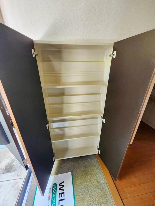 物件内観写真17　(靴箱)