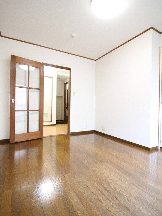 物件内観写真9　(居室)