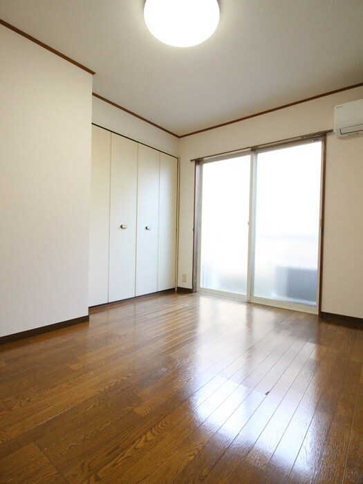 物件内観写真10　(居室)