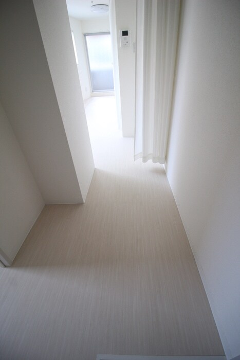 物件内観写真16　(廊下)