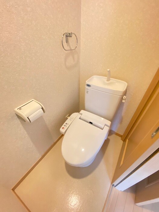 物件内観写真13　(トイレ)