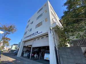 ホワイトハイツ外観写真