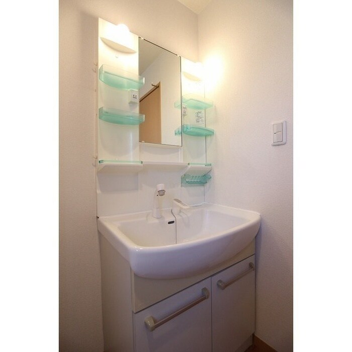 物件内観写真9　(洗面)