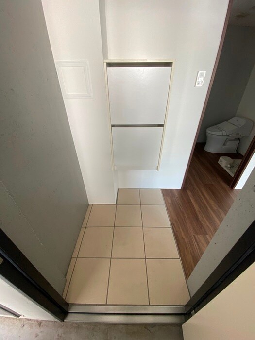 物件内観写真22　(玄関)