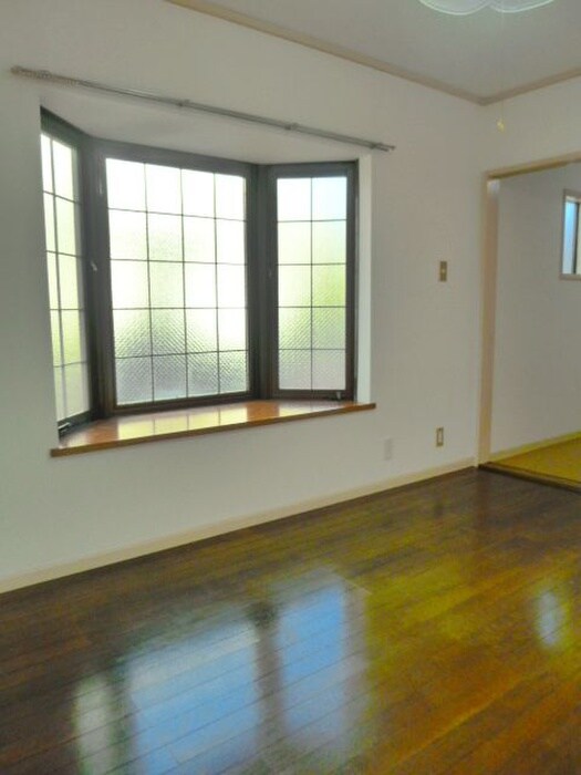 物件内観写真16　(室内からの展望)