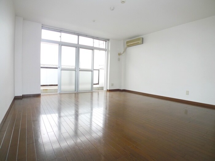 物件内観写真6　(居室)