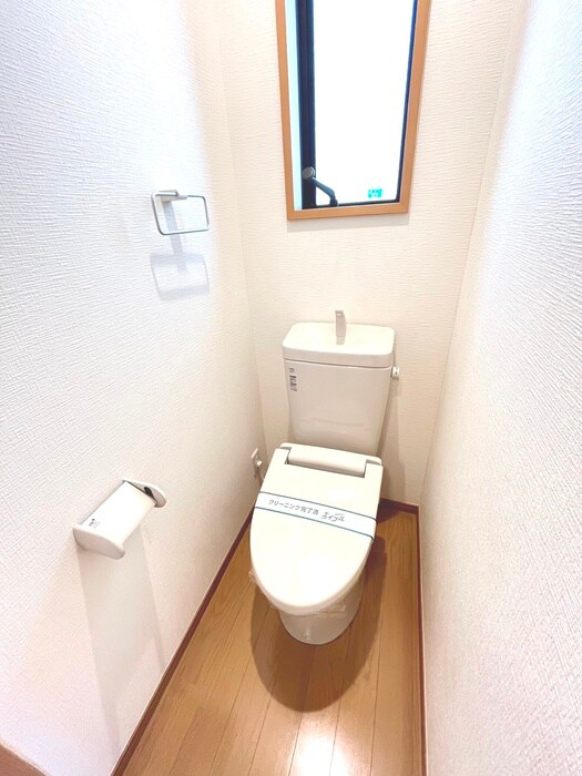 物件内観写真12　(トイレ)