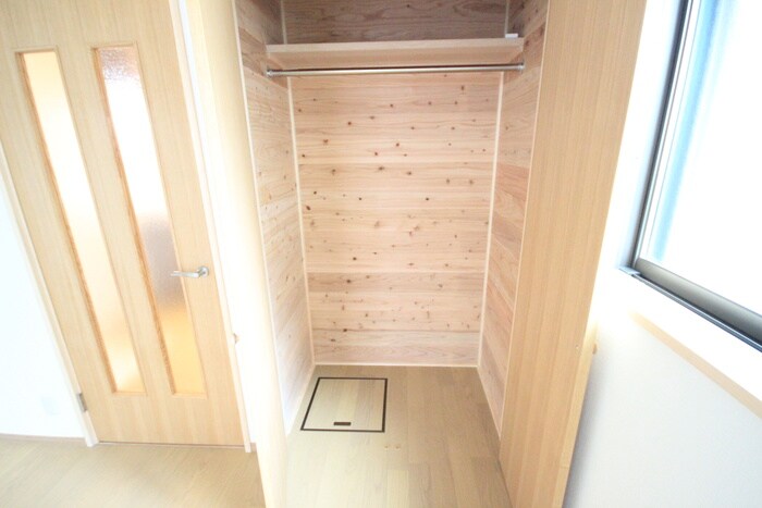 物件内観写真15　(収納)