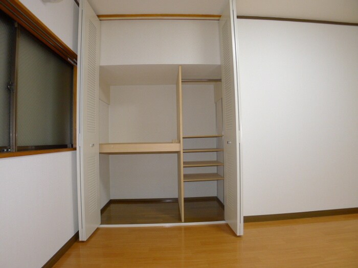 物件内観写真13　(収納)