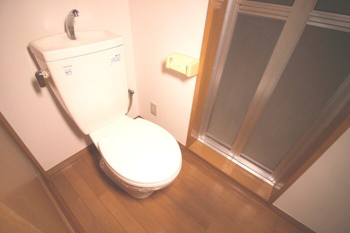 物件内観写真13　(トイレ)