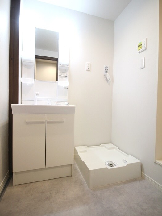 物件内観写真15　(洗濯機置場)