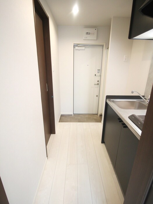 物件内観写真16　(廊下)