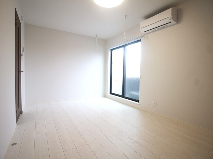 物件内観写真21　(室内からの展望)