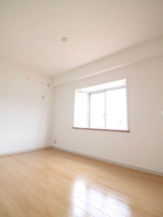 物件内観写真13　(居室)