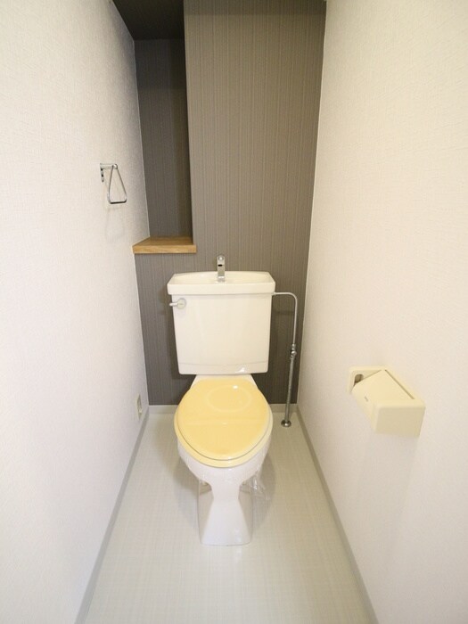 物件内観写真14　(トイレ)