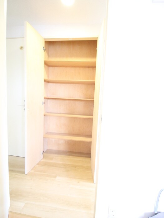 物件内観写真21　(収納)