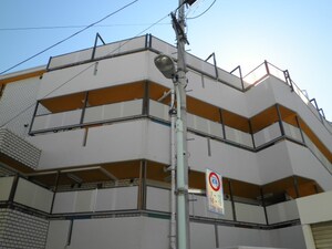 ｷｿｰﾋﾞｸﾄﾘｱﾏﾝｼｮﾝ学芸大学（302）外観写真