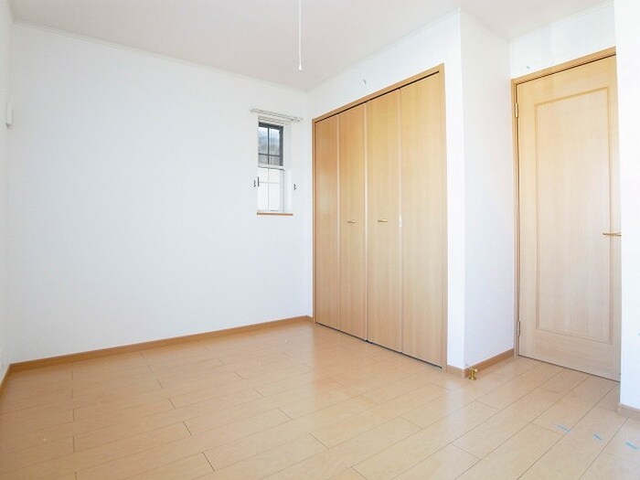 物件内観写真10　(室内からの展望)