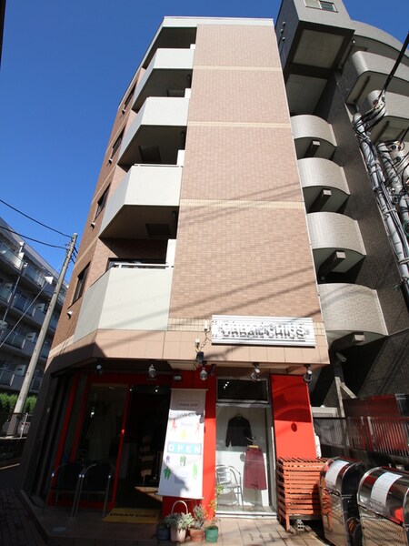 ティアラ外観写真