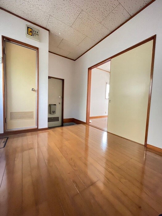 物件内観写真20　(廊下)