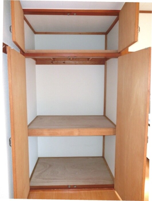 物件内観写真11　(収納)