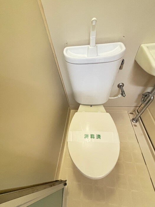 物件内観写真13　(トイレ)