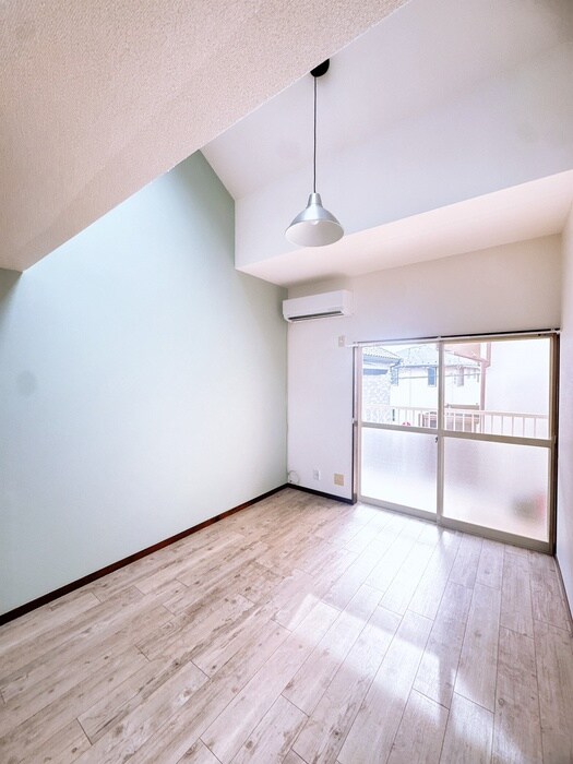 物件内観写真10　(居室)