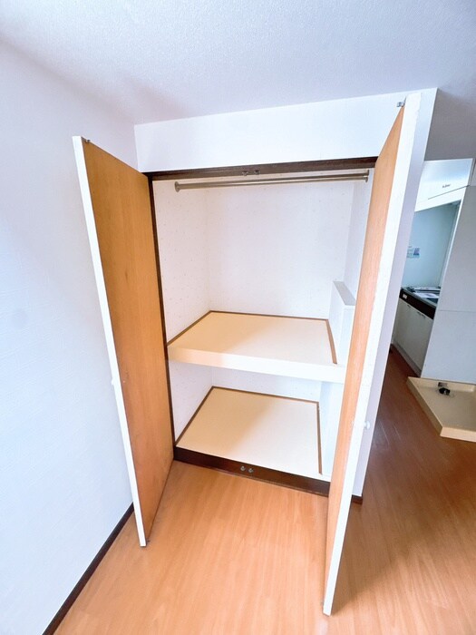 物件内観写真11　(収納)