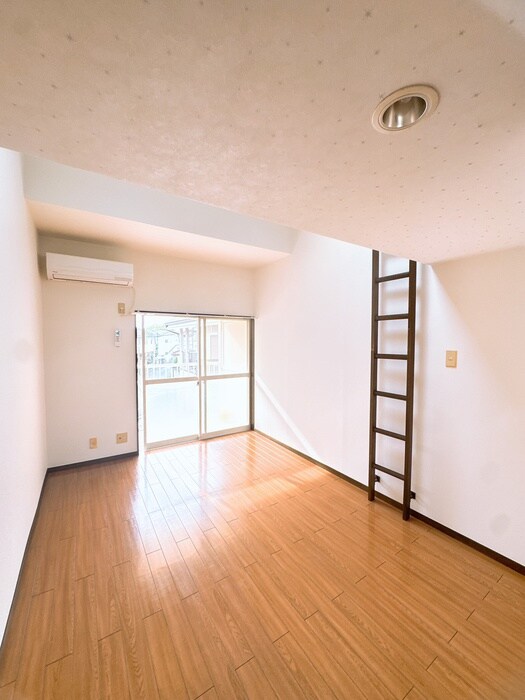 物件内観写真13　(居室)