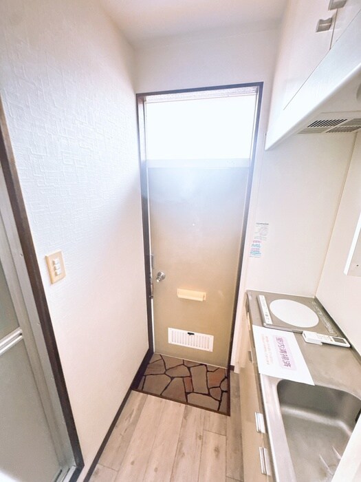 物件内観写真15　(玄関)