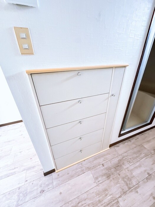 物件内観写真18　(靴箱)