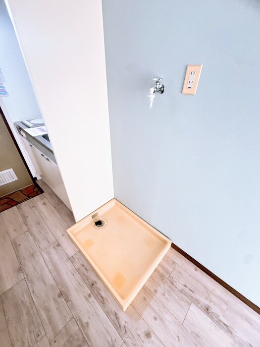 物件内観写真21　(洗濯機置場)