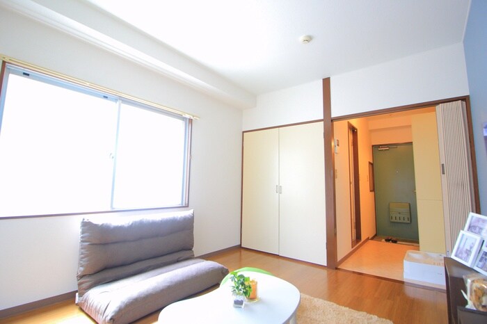 物件内観写真9　(居室)