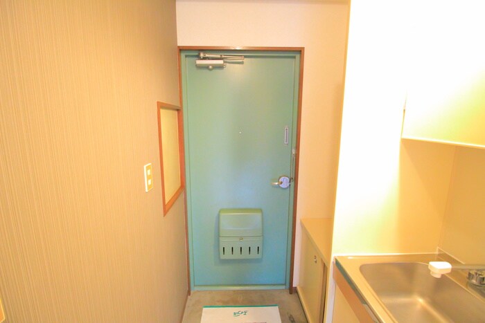 物件内観写真22　(玄関)