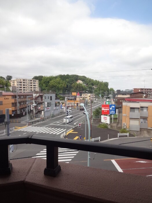 物件内観写真22　(室内からの展望)