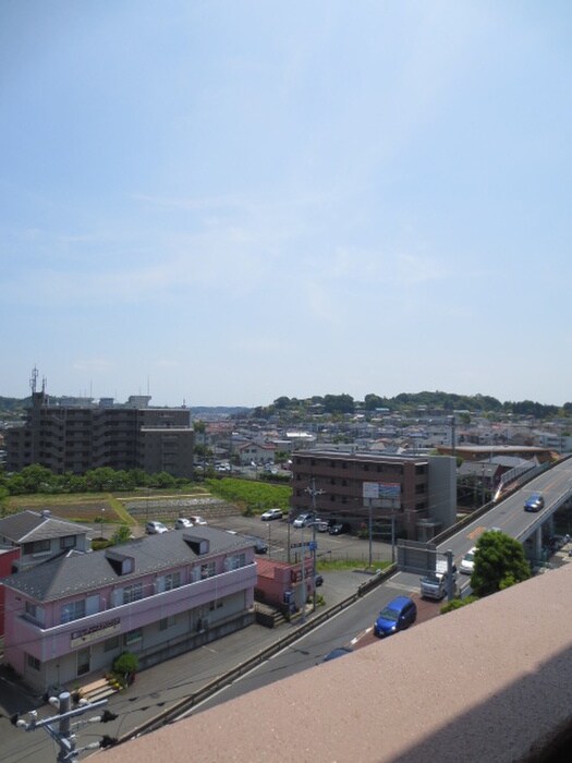 物件内観写真22　(室内からの展望)