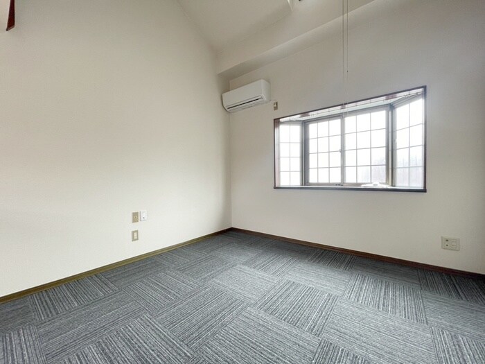 物件内観写真10　(居室)