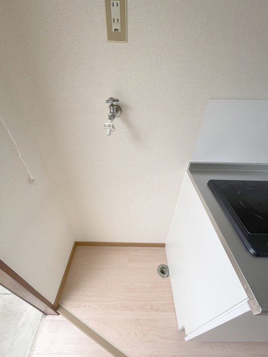 物件内観写真15　(洗濯機置場)