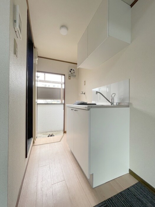 物件内観写真16　(廊下)