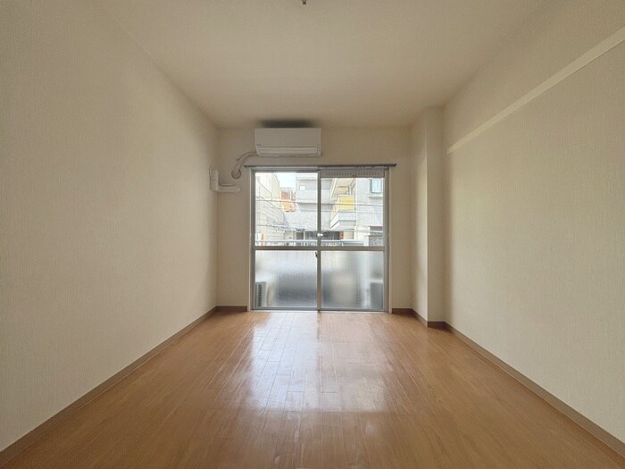 物件内観写真6　(居室)