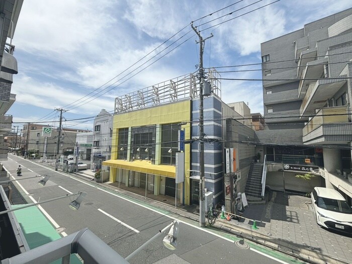 物件内観写真15　(室内からの展望)