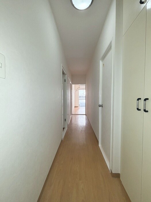 物件内観写真19　(廊下)