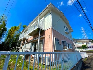 金井ビューヒルズＢ棟外観写真