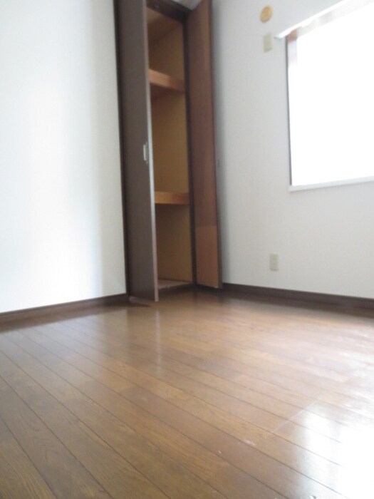 物件内観写真11　(居室)